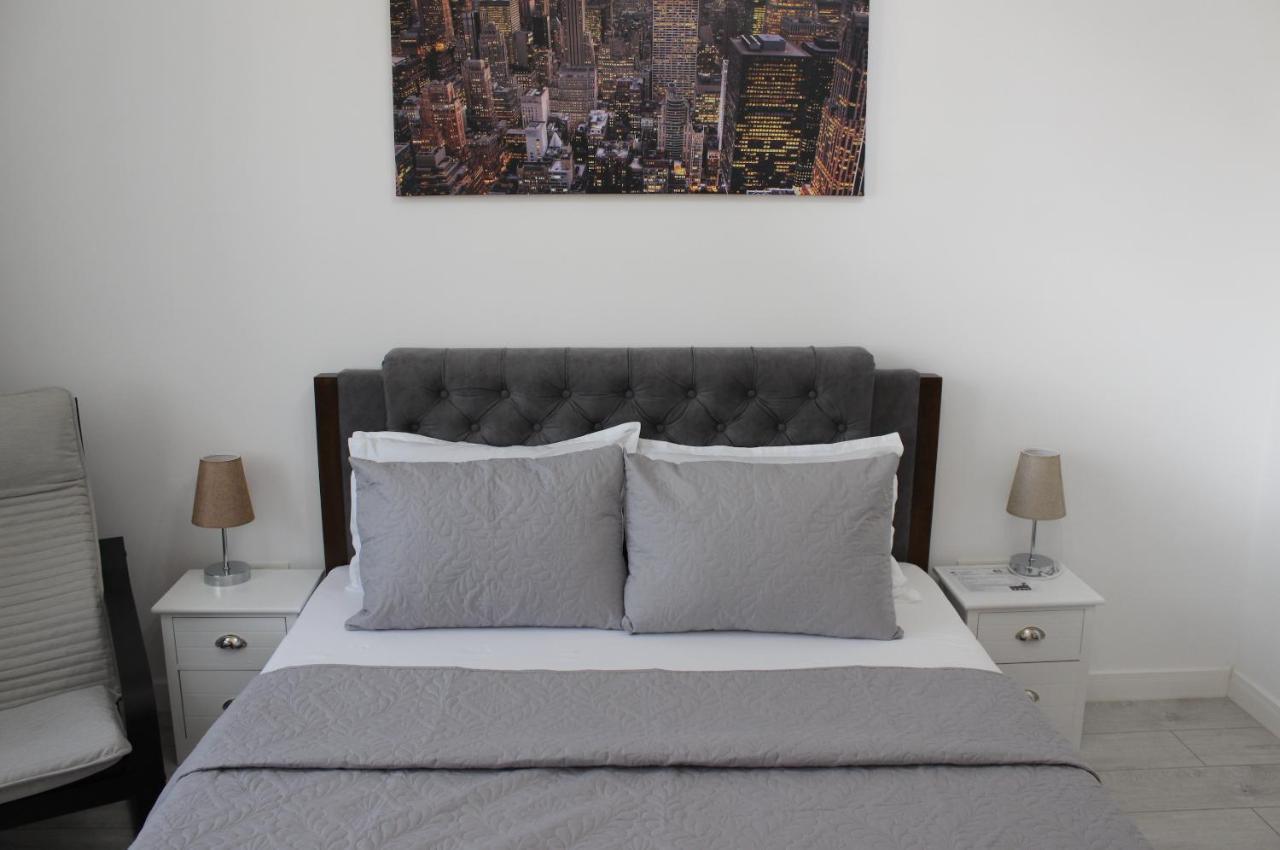 Luxury City Center Apartment - Bucharest Railways Station エクステリア 写真