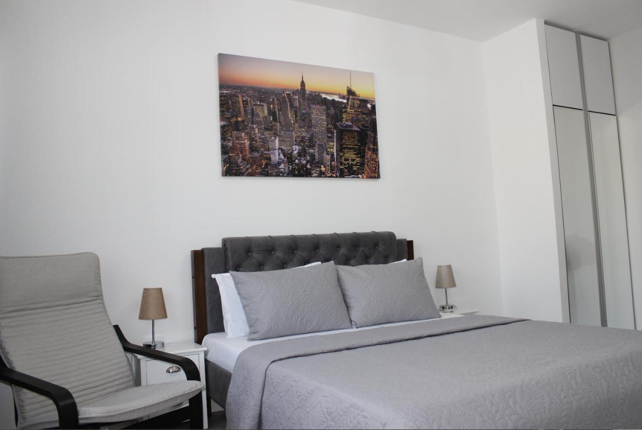 Luxury City Center Apartment - Bucharest Railways Station エクステリア 写真