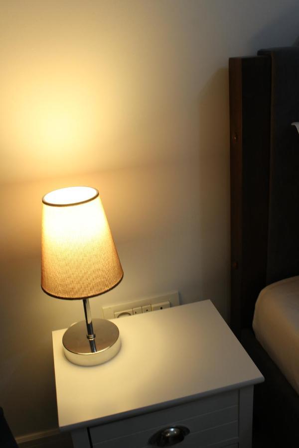 Luxury City Center Apartment - Bucharest Railways Station エクステリア 写真
